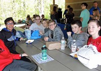 Renaissance students eating lunch at park