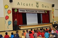 Principal Bob Hoffman thanking students and staff at his farewell assembly